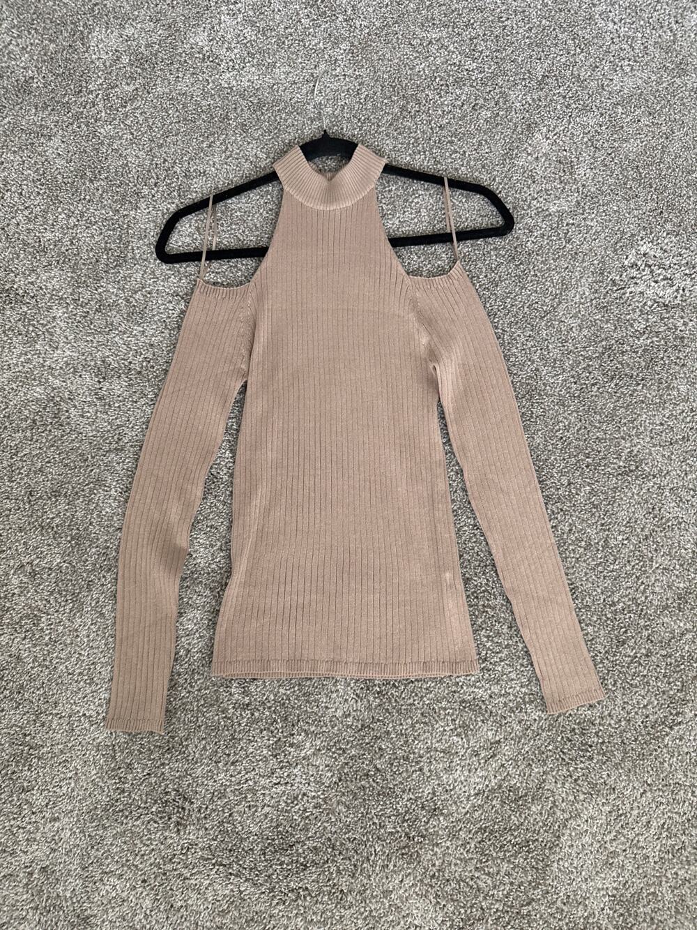 Long sleeve top